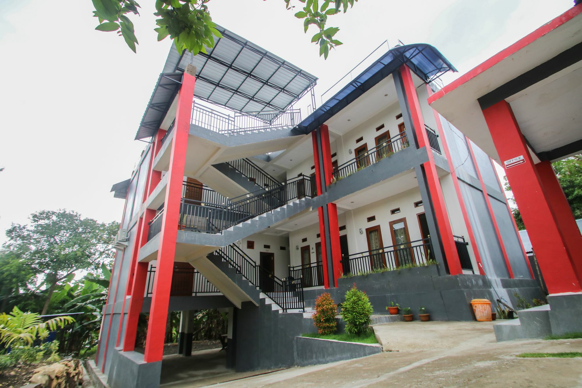 Pavilla Labuan Bajo Extérieur photo